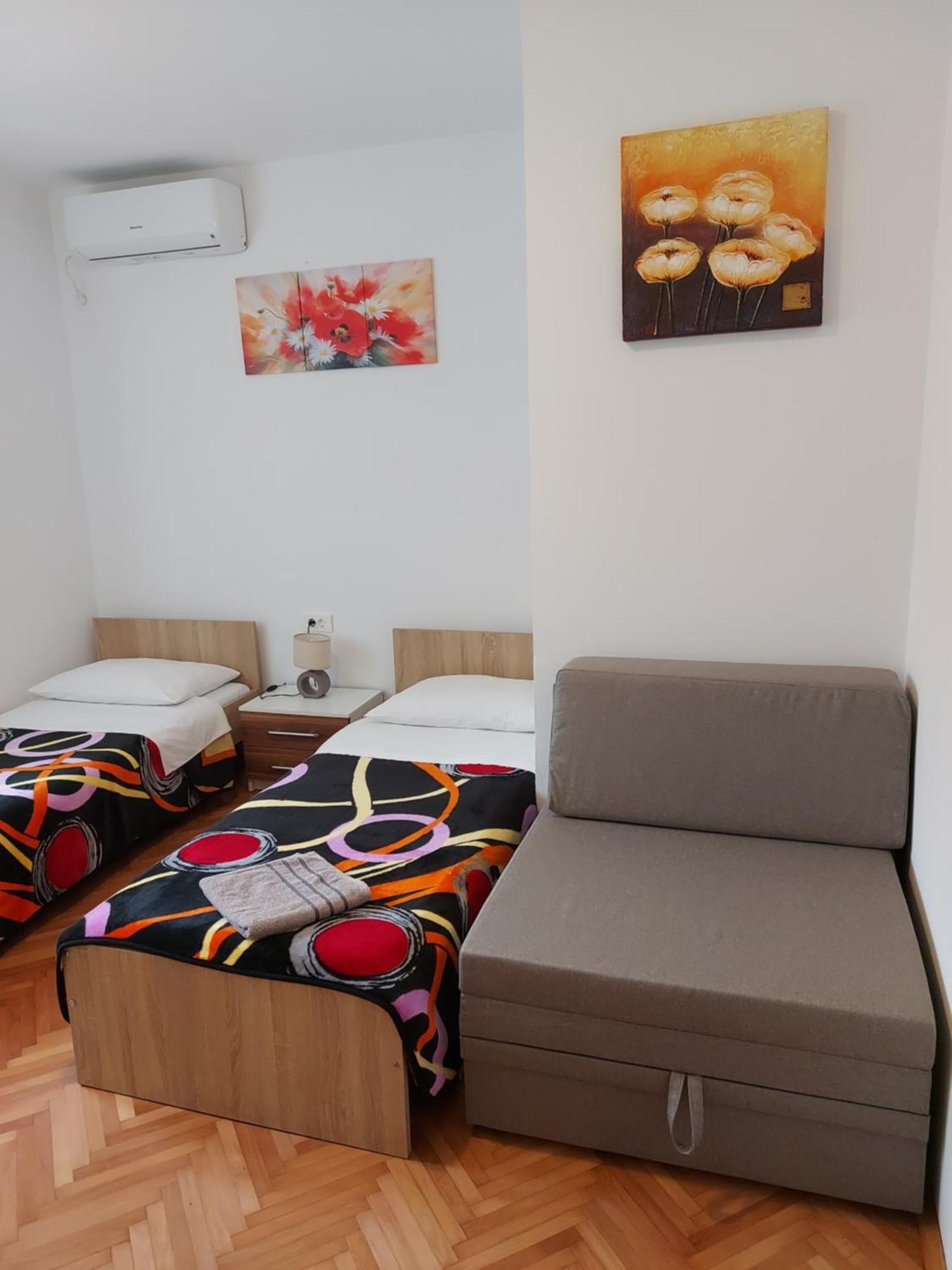 Elena Rooms Pasjak ภายนอก รูปภาพ